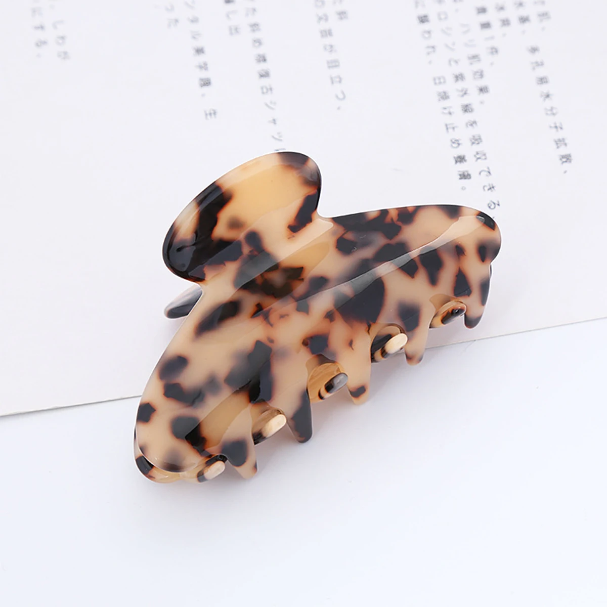 

Hair Claw Clips for Women Retro Scratcher Clasp Dense Clamp Accessories