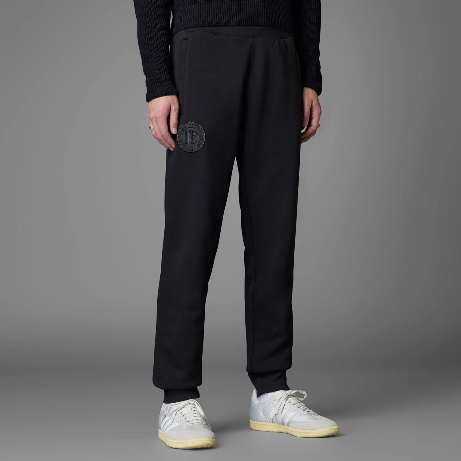 

Оригинальные мужские спортивные брюки Adidas slim fit из мягкой ткани для футбола JD7136