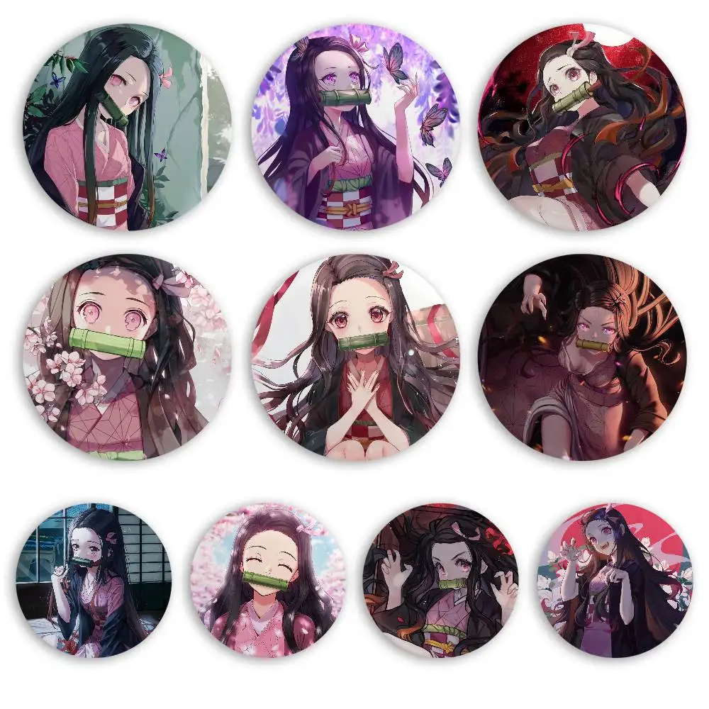 Insignias de Anime Demon Slayer Nezuko Kamado, insignia redonda, broche de moneda de hojalata, accesorios para mochila, Pin de solapa
