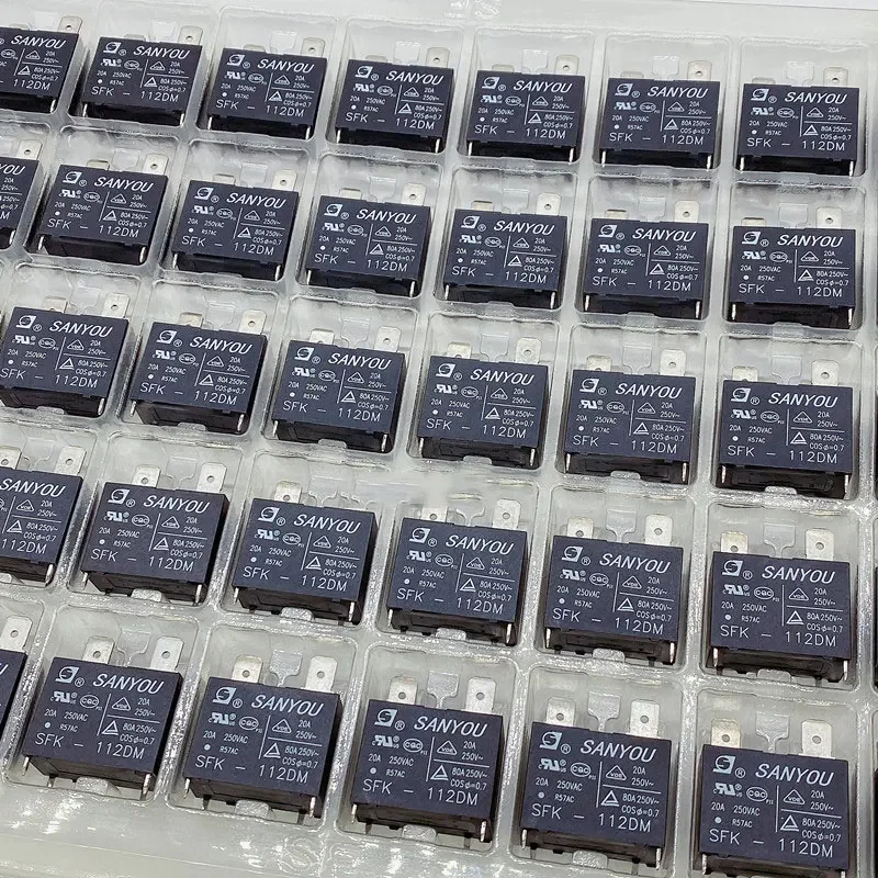 

Новое реле кондиционера SFK-112DM DIP-4 4-контактный ток 20 А 250 В переменного тока модель SFK-112DM SFK-112 черный цвет