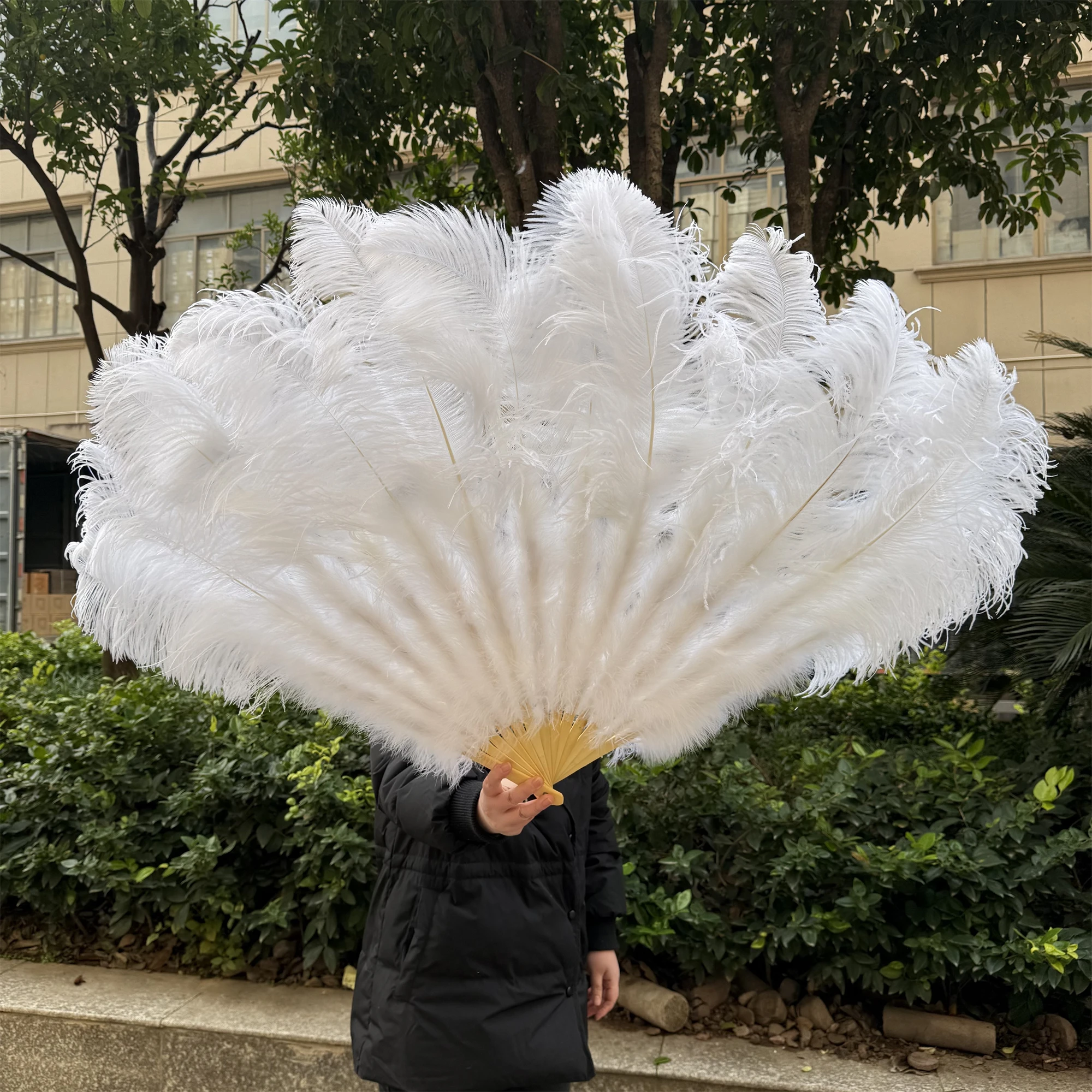 

130CM High Quality White Ostrich Feathers Fan Stage Performance Big Feathers Fan for Carnival Party Belly Dance Show Accessories