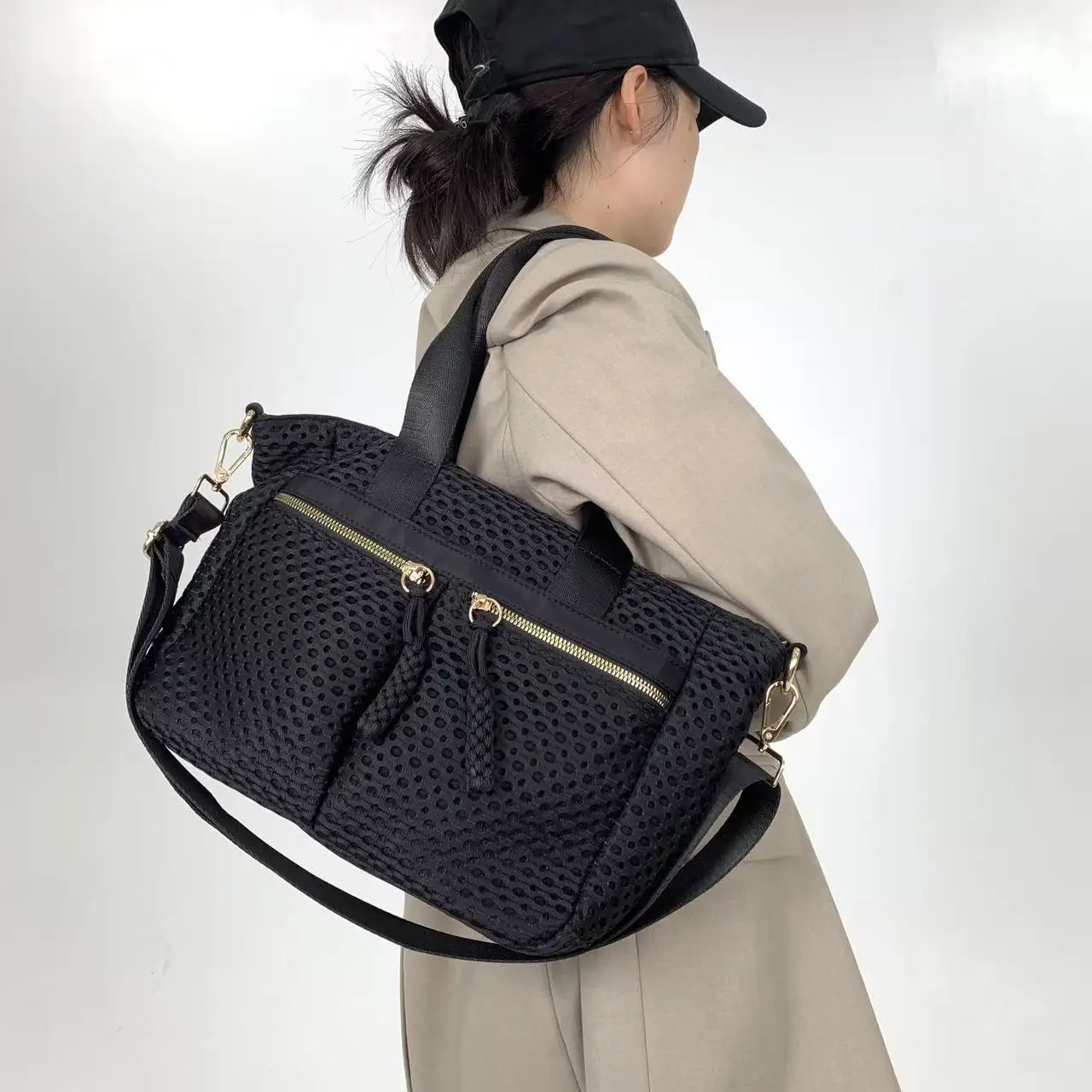 Sac à bandoulière en maille multi-poches pour femmes, sac à bandoulière polyvalent à épissure rétro de grande capacité, à la mode et personnalisé