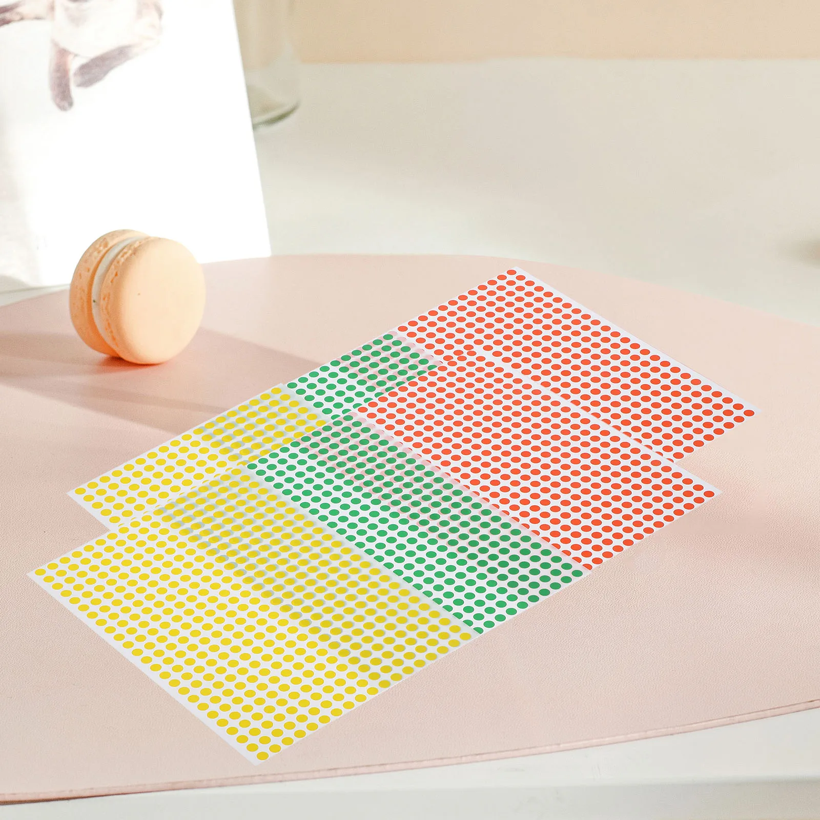 

15 Sheets Colorful Dot Stickers Circular Labels Adhesive Round Marking DIY School Office ganization Classify No Residue Reusable