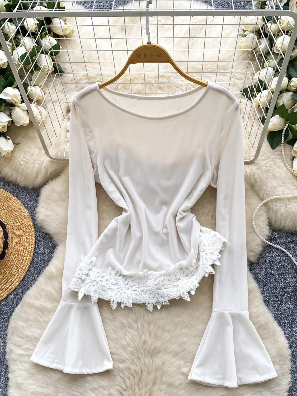 قمصان وبلوزات نسائية بنية مخملية جمالية عتيقة Y2k 2000s قميص دانتيل مرقع بأكمام طويلة ملابس خارجية لخريف 2025