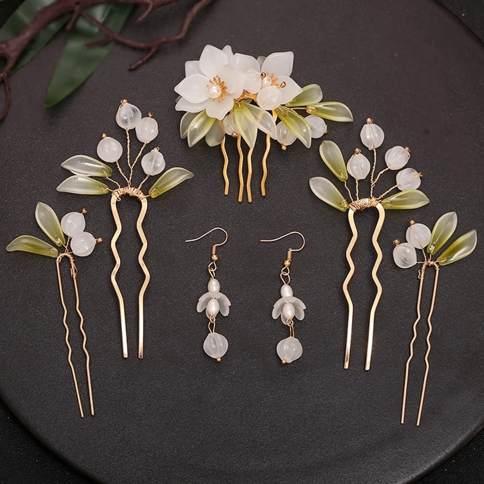 Retro Chinese Jewelry Set White Flower Hair Combs U Shaped Hair Sticks Forks Green Leaf Designs Dangle Earring for Women Party