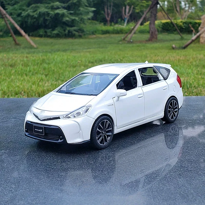 1:32 Prius Alloy Car Toy Diecast Metal Model Sound & Light Toy Computer Desktop Decorative Ornaments Toys Gift