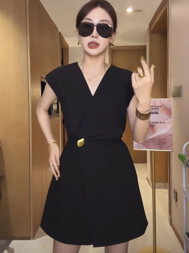 ファイオナブルなヨーロッパ風ワンピーススーツ Vネック スリム レディース 夏新作 高級感 軽量 年齢不問 トレンド