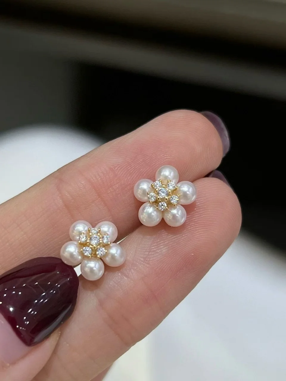 Certificated 925 Silver Natural Aurora Luster Freshwater Pearl 3-4mm Flower Ear Stud Delicate CZ Accent Camellia Earring Jewelry
