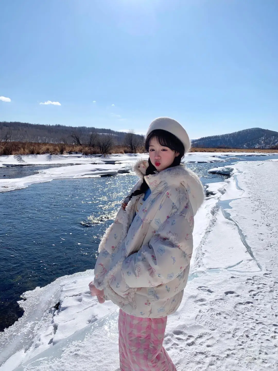 Kawaii Y2K طويلة الأكمام مقنعين سترات فو الفراء طوق معطف الكرتون طباعة المرأة عادية لطيف الحلو البلوز فتاة ملابس خارجية