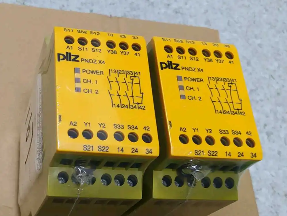 PNOZ X4 Serial Number 774730 Brand New Original Pilz Safety Relay Fidelity Genuine