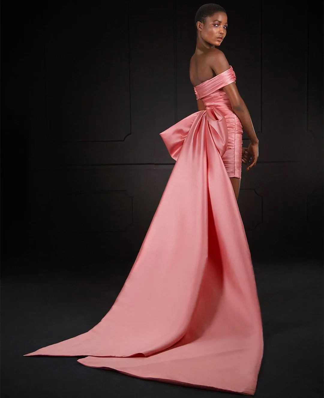 Vintage Short Pink Evening Dress With Bow فساتين السهرة Sheath Off Shoulder Prom Dress Robe de soirée for Women