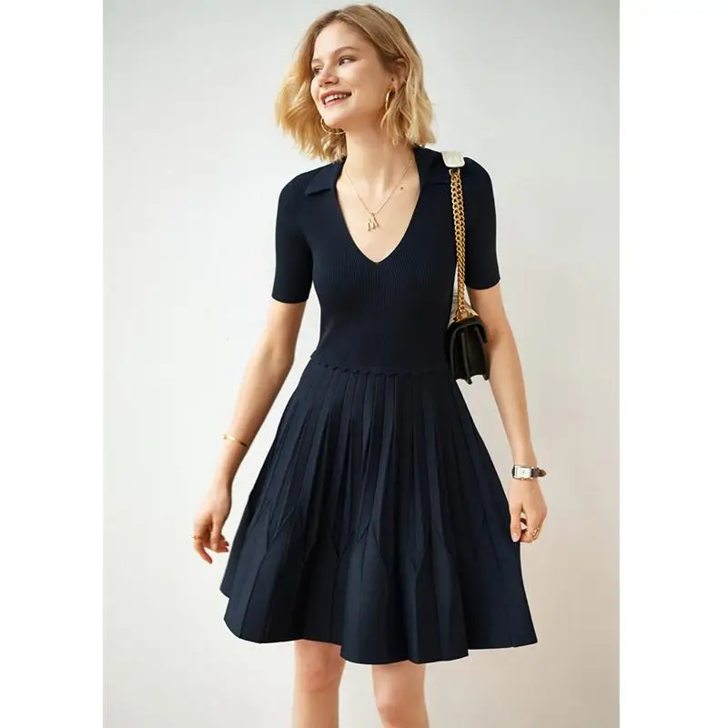 

2024 Navy Women V-Neck Pleated Skirt Slim Fit Knitted Mini Dress French Pairs Brand Free Shipping High Quality Brand S