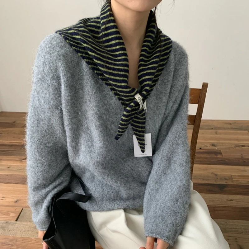 Koreanischer gestreifter, farblich abgesetzter, gestrickter Dreiecks-Schal für Damen, Herbst und Winter, vielseitiger, kontrastfarbener, warmer Schal, Schal-Umhang – Detail 2