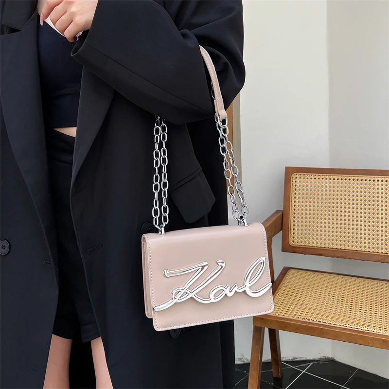 

Минималистичная уникальная сумка на одно плечо из искусственной кожи с металлической фурнитурой, шикарный дизайн для ночей даты и повседневных поездок на покупки