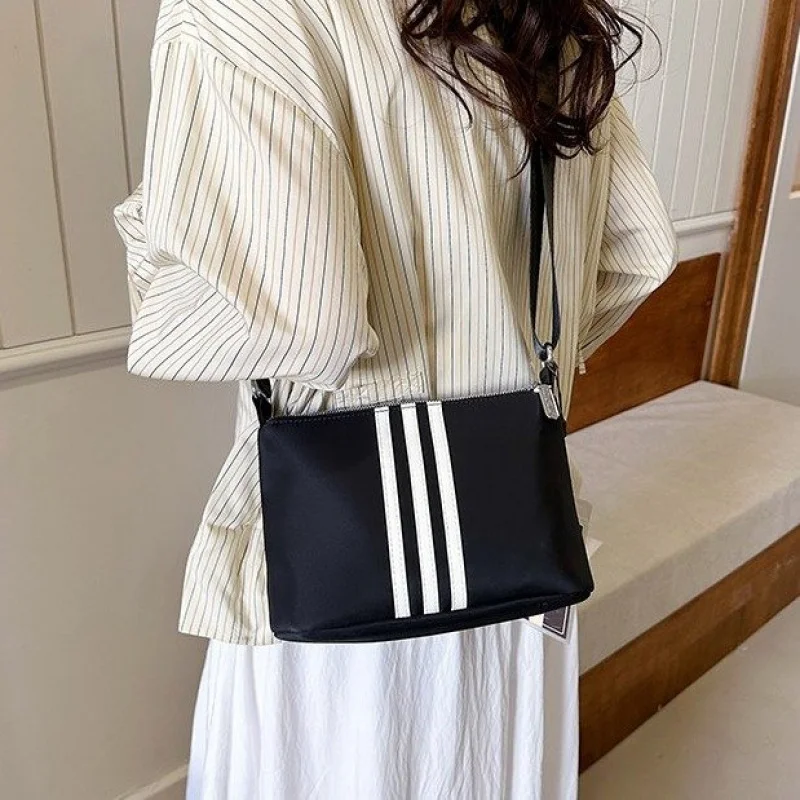 

Высококачественная женская сумка через плечо со съемным ремешком для официальных вечерних мероприятий и особых случаев