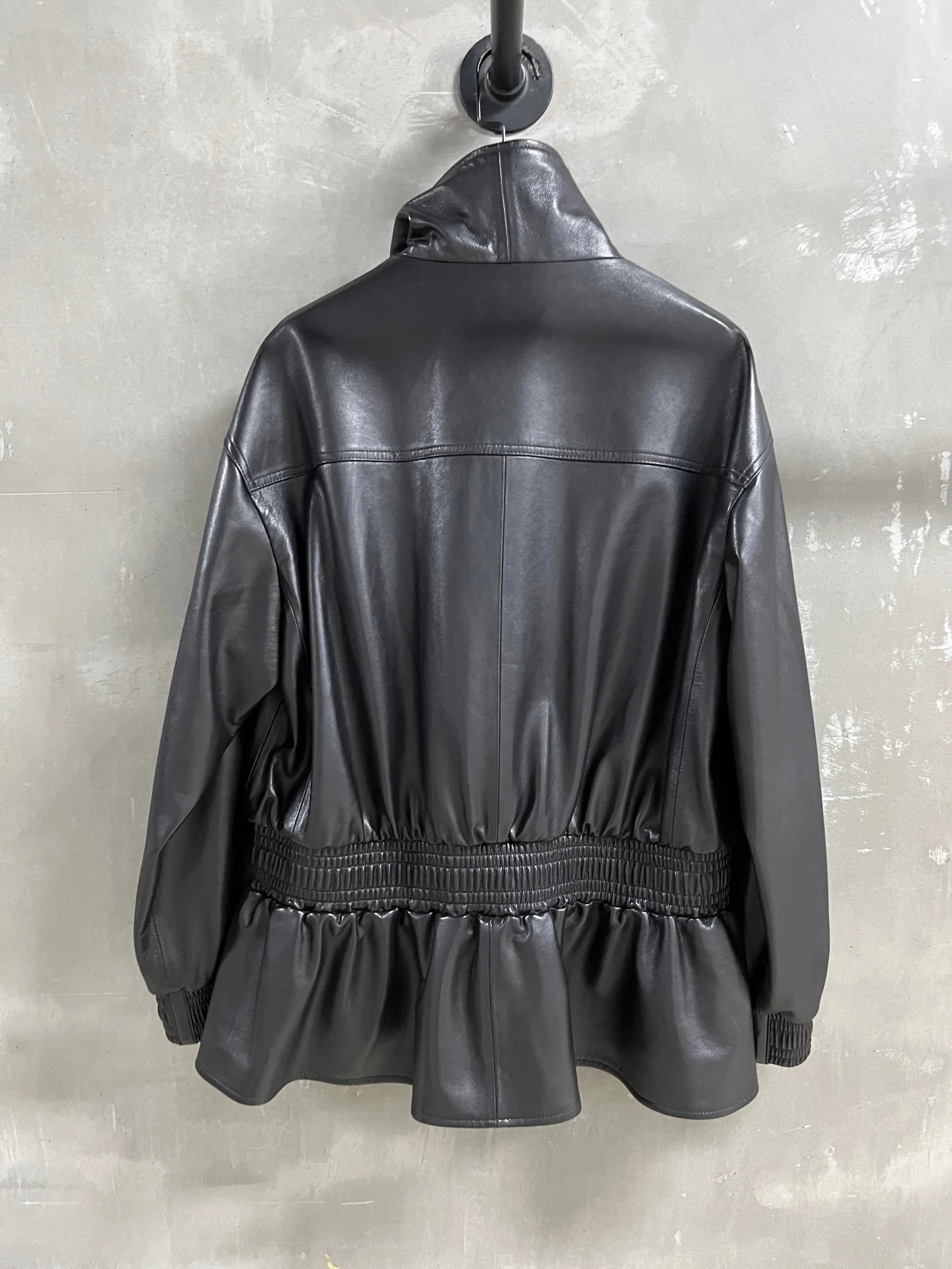 New Style Stand Collar Zipper Workwear Pocket Floral Hem Leather Jacket Outerwear For Autumn And Winter 2026