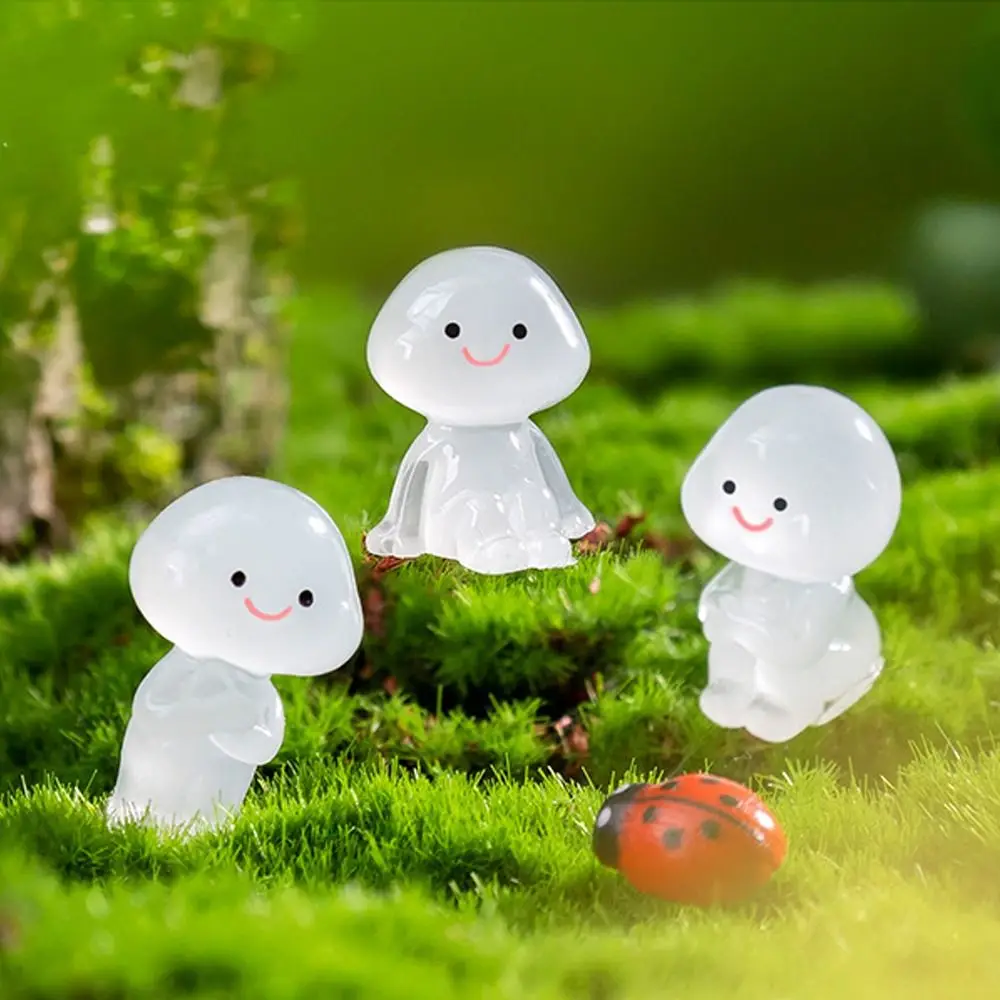

Cartoon Luminous Small People Figurines Resin Crafts Cute People Figurines Miniatures Glow in Dark DIY Little Man Statue
