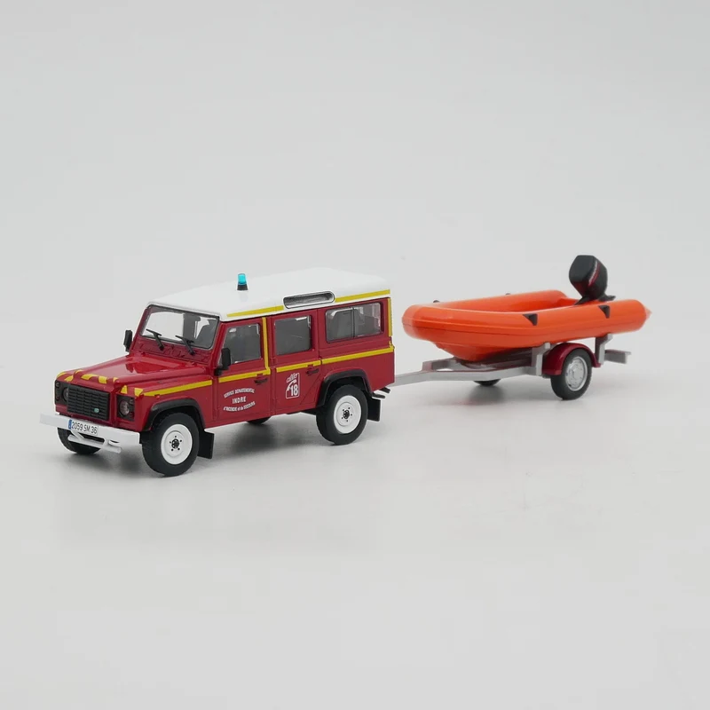 Diecast Ixo 1:43 escala Land Rover Defender remolcador motor de bomberos francés coche en miniatura de aleación juguete coleccionable regalo exhibición de recuerdo