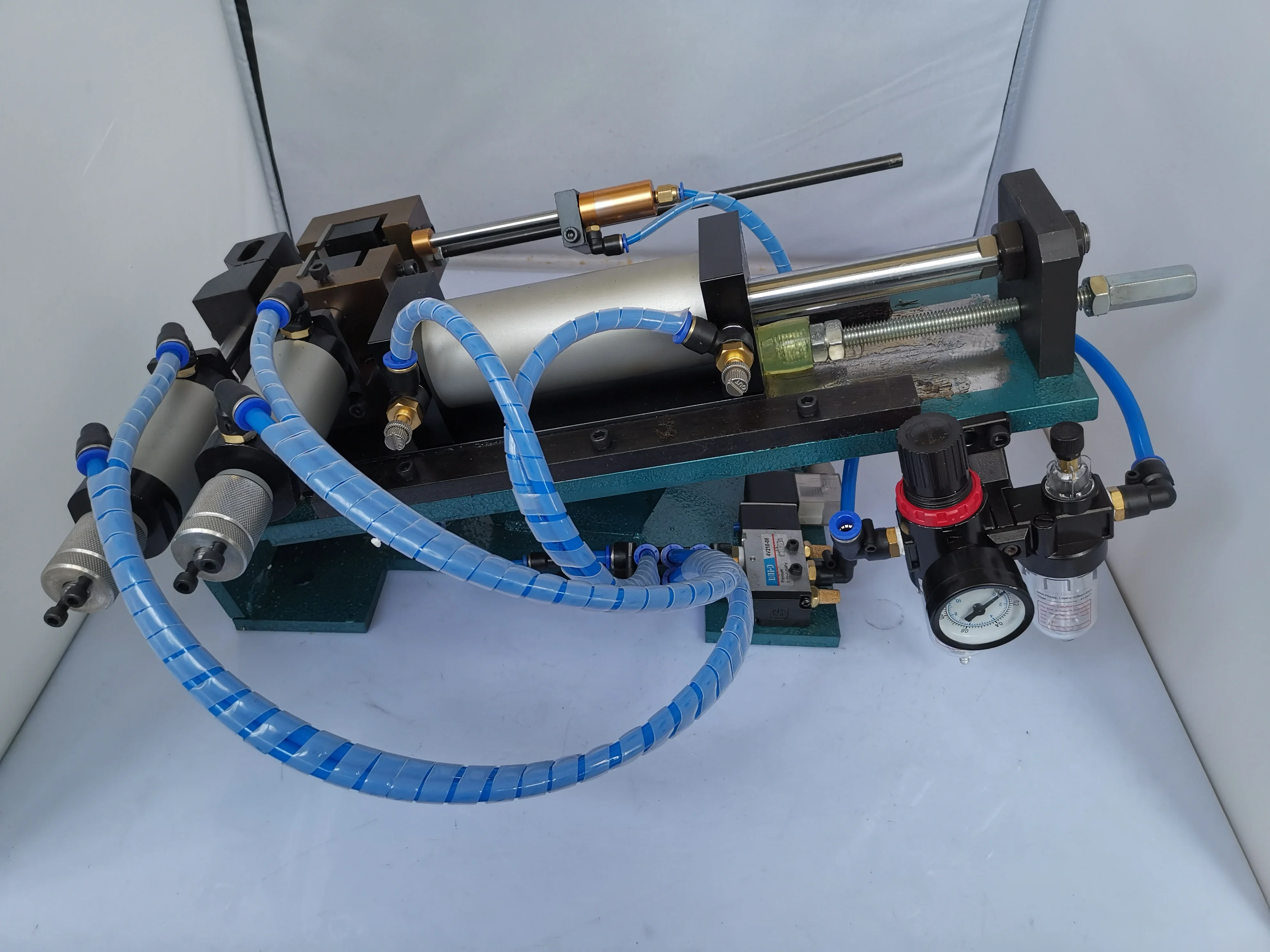 

DZ-310 Pneumatic Horizontal Wire Stripping Machine and peeling Machine , Power Jacket Pneumatic wire stripping machine