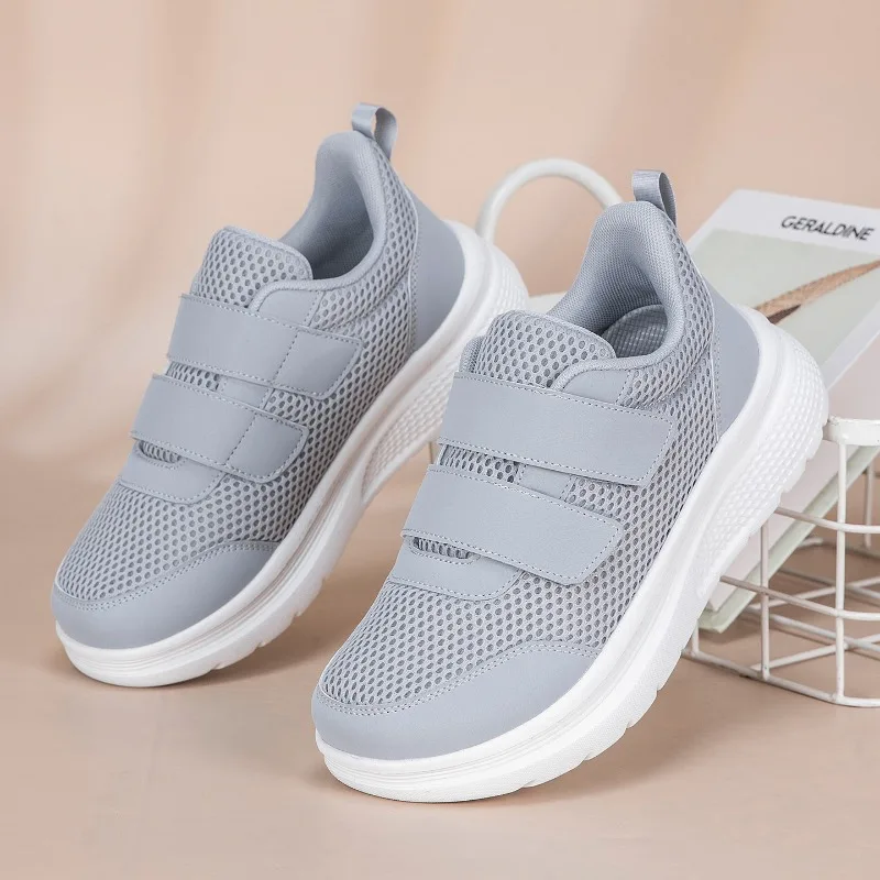 Men Women Diabetic Shoes Wide Toe Box with Adjustable Double Straps Arch Supporting Soft Sneakers Extra Wide Orthopedic Shoes view 3