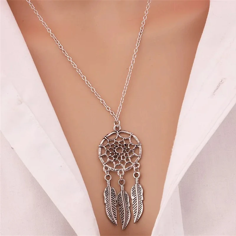 New Fashion Star Pendants Women\'s Necklaces Blue Acrylic Beads Tassel Choker Necklace Hollow Leaf Punk Fashion Neck Jewelry