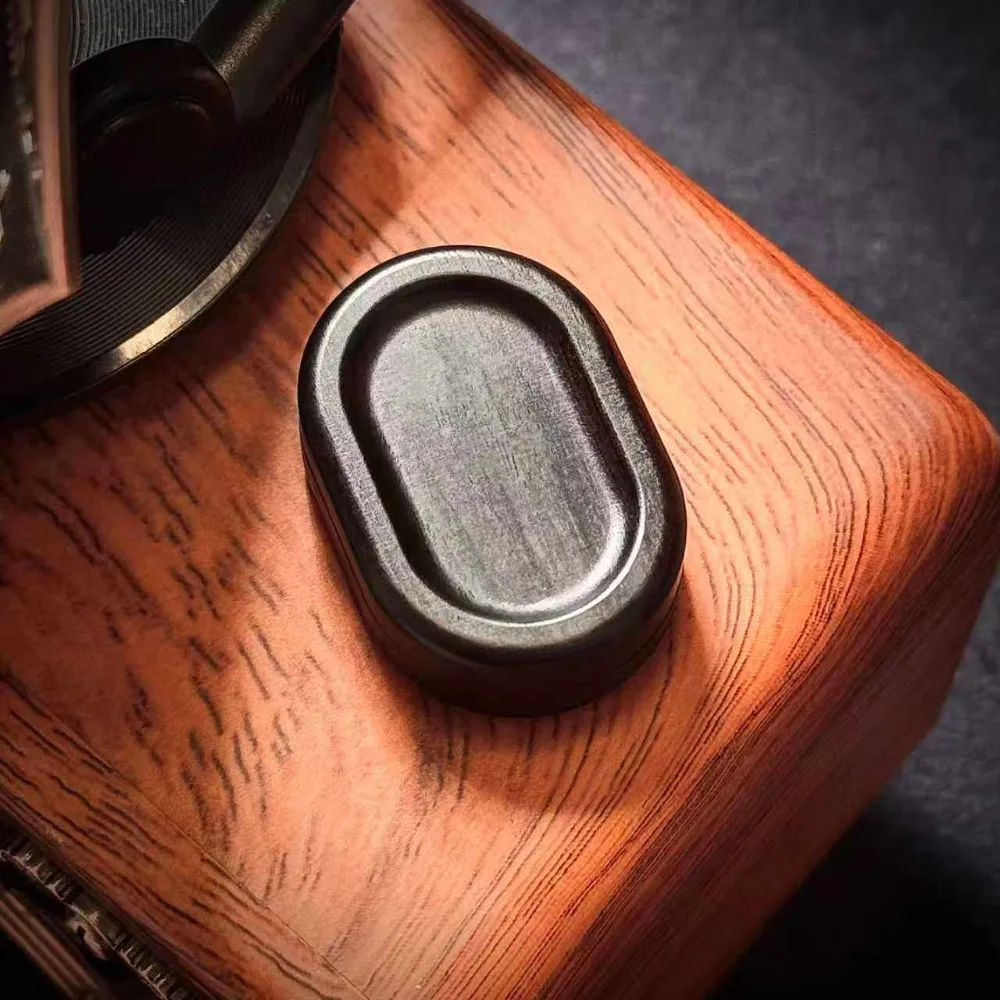 gofit-edc-wooden-tinkling-mechanical-carved-fingertip-card-pusher-desktop-decompression-toy