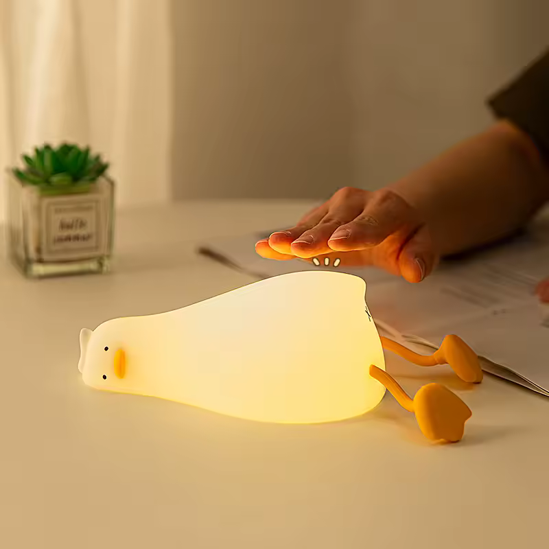 Adorable Duck LED Night Light with Color-Changing & Timer Function, Touch Control Bedside Lamp for a Cozy Bedroom Ambiance
