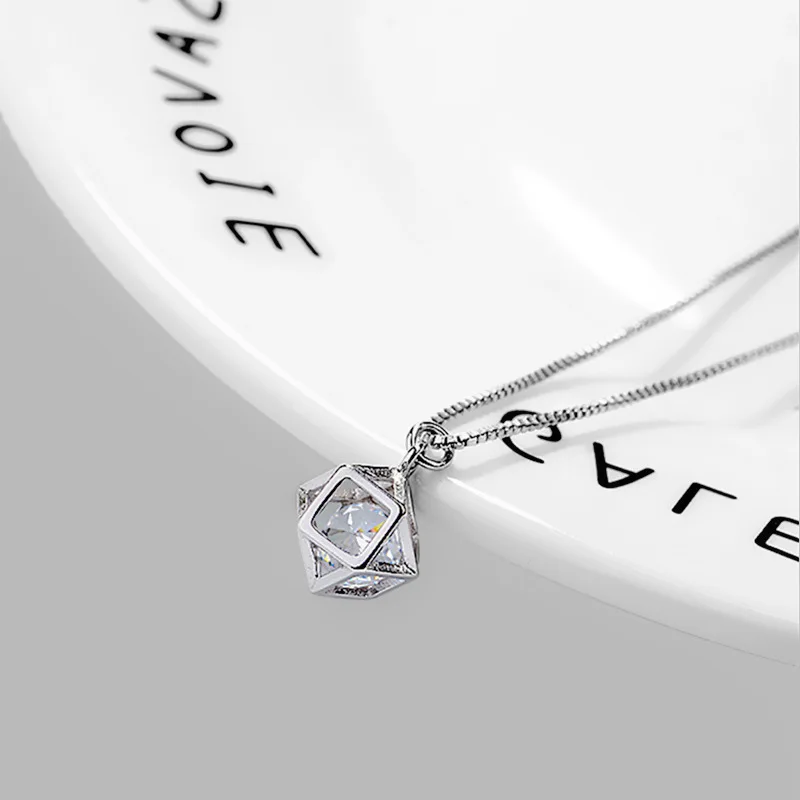 New Fashion Geometric Beauty Flash 925 Sterling Silver Jewelry Simple Crystal Female Clavicle Chain Pendant Necklaces  XL210