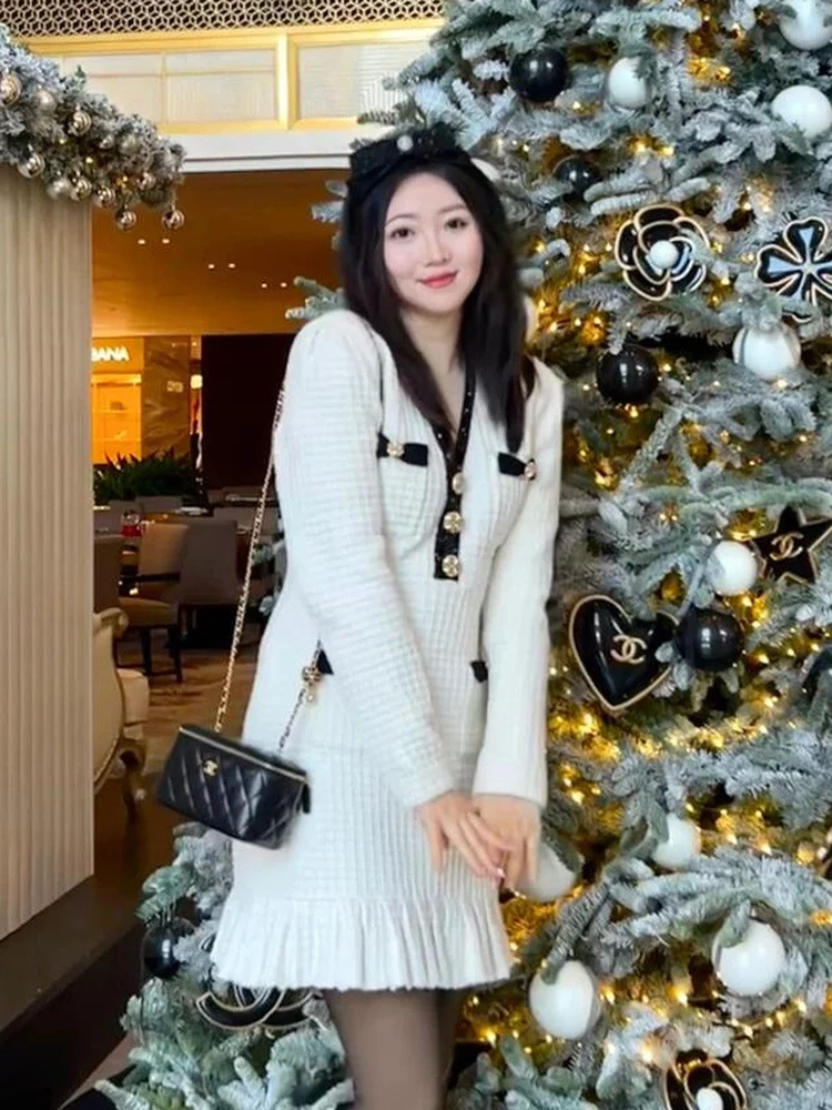 

Christmas New Year Red White Knitted Dress High Waist A-Line Skirt V-Neck Long Sleeve Commute Style Women's Dress