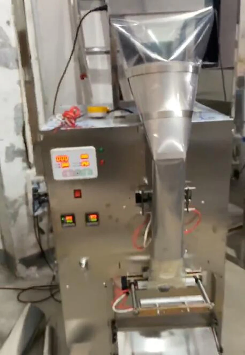 Машина для упаковки частиц порошка Автоматическая упаковочная машина для взвешивания на продажу
