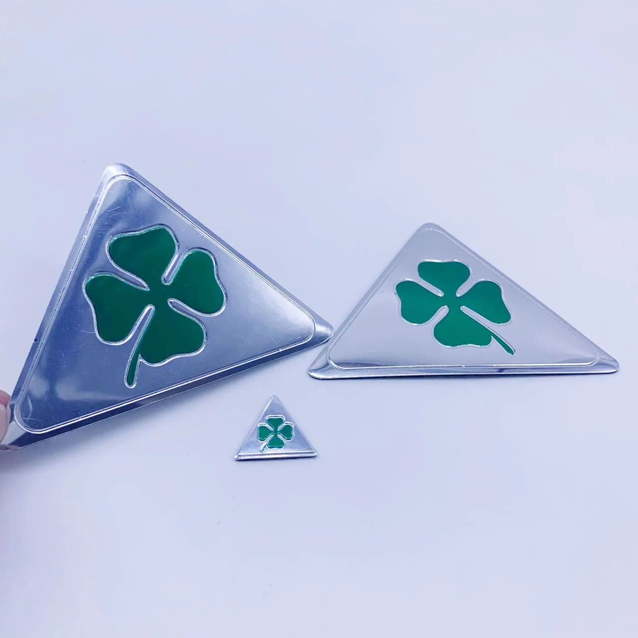 2pcs 20pcs Green Four-leaf Clover Logo Decal Car Side Fender Body Badge Sticker forAlfa Romeo Sportiva 166 159 Giulietta Giulia