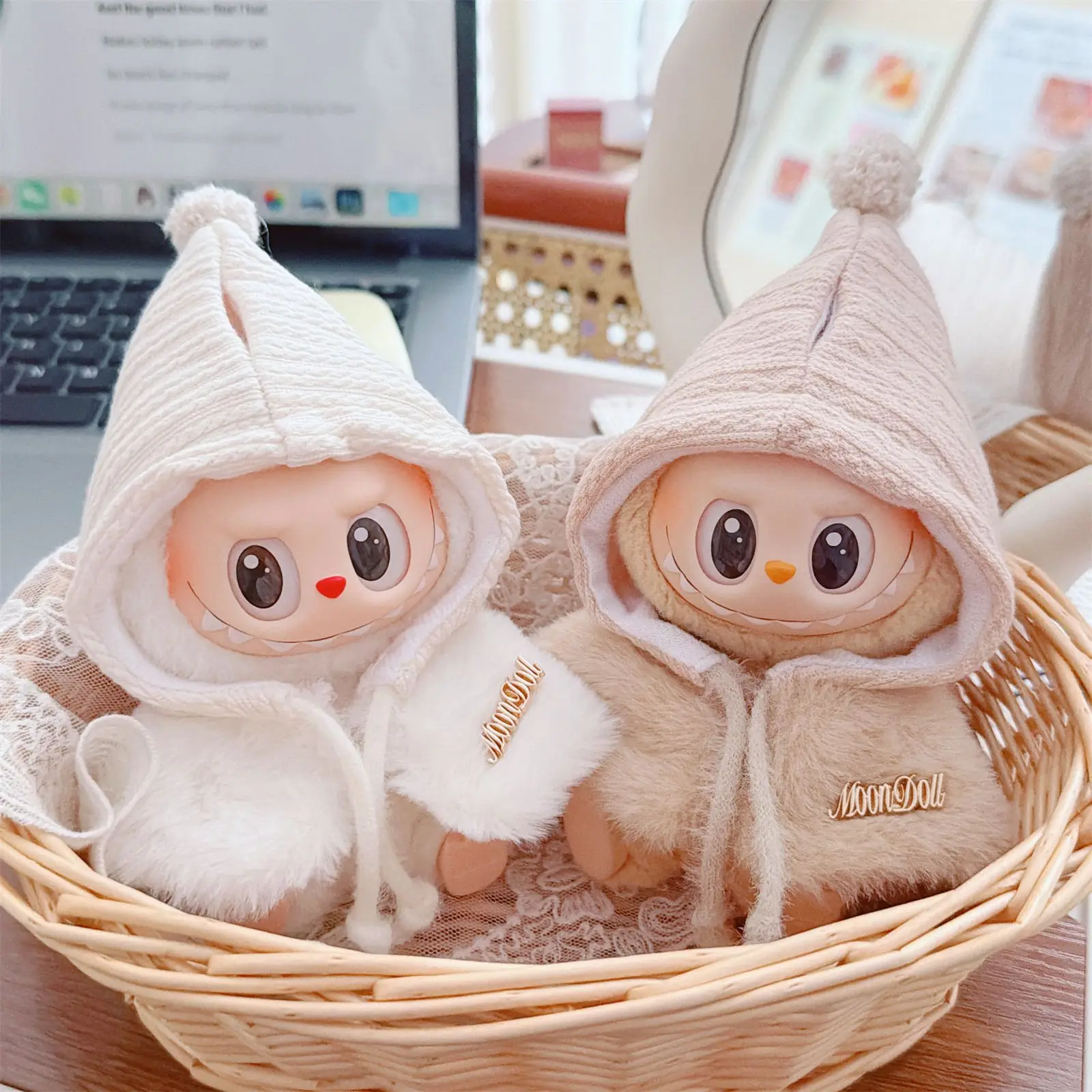 

10-17cm Cute Labubu Clothes Cartoon Soft White Cloak Coat Plush Doll Clothes Accessoires Toys for Girls Fans Collection Gifts