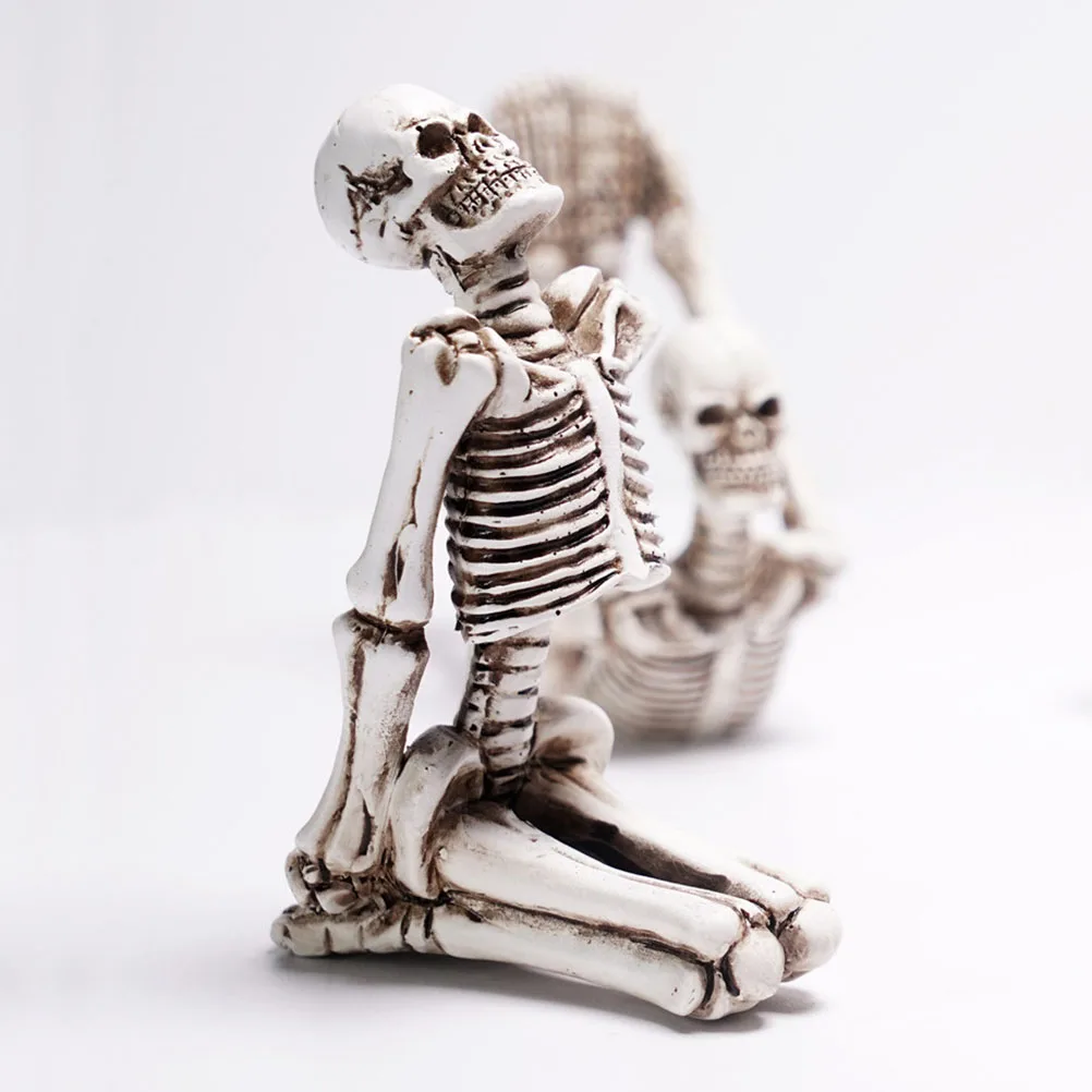

4pcs Yoga Skull Ornament Halloween Resin Bone Decorations Haunted House Graveyard Party Scene Desktop Statues Festival