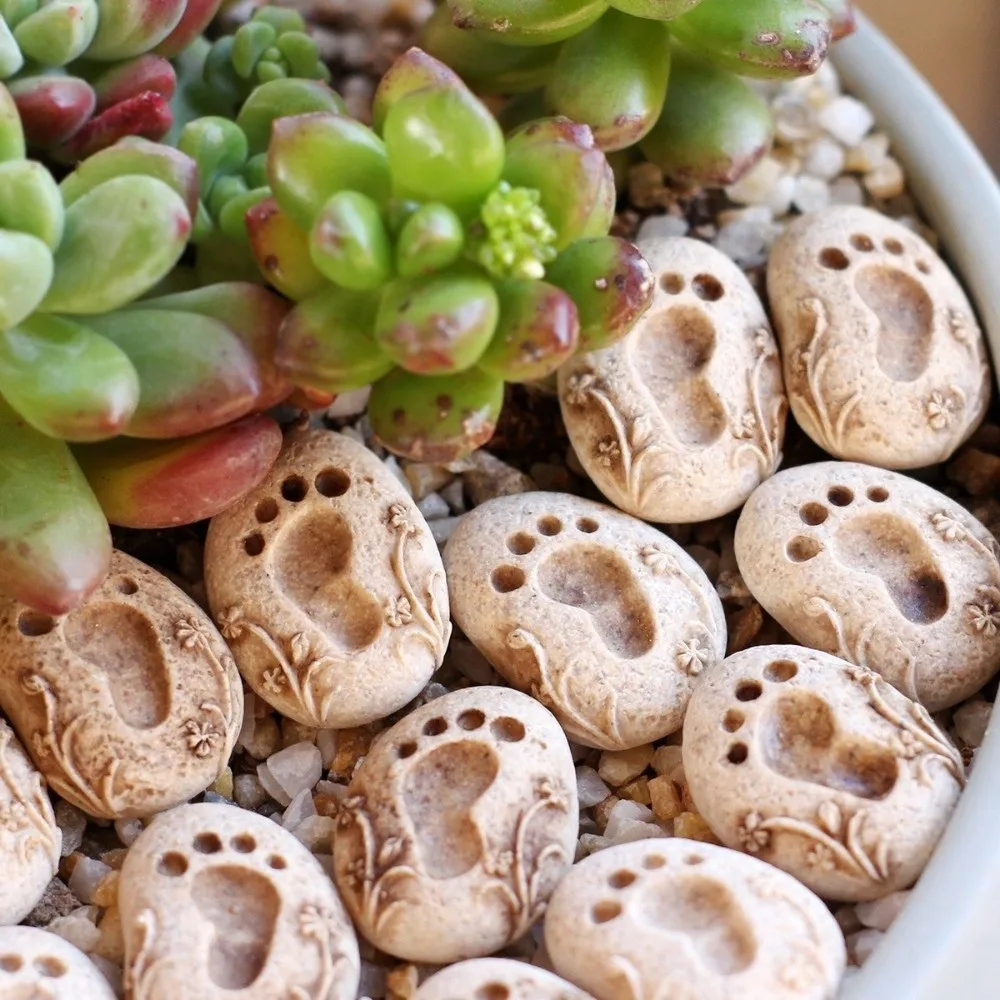 20PCS Resin Footprint Stepping Stones Decorative Small Potted Footprint Ornament Realistic Texture Footprint Paving Stones