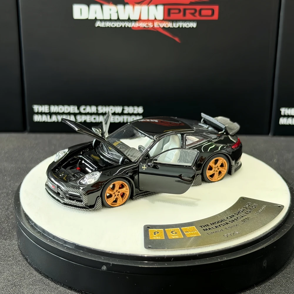 PGM 1:64 Chopin DarwinPRO 992S Diecast Model Car view 5