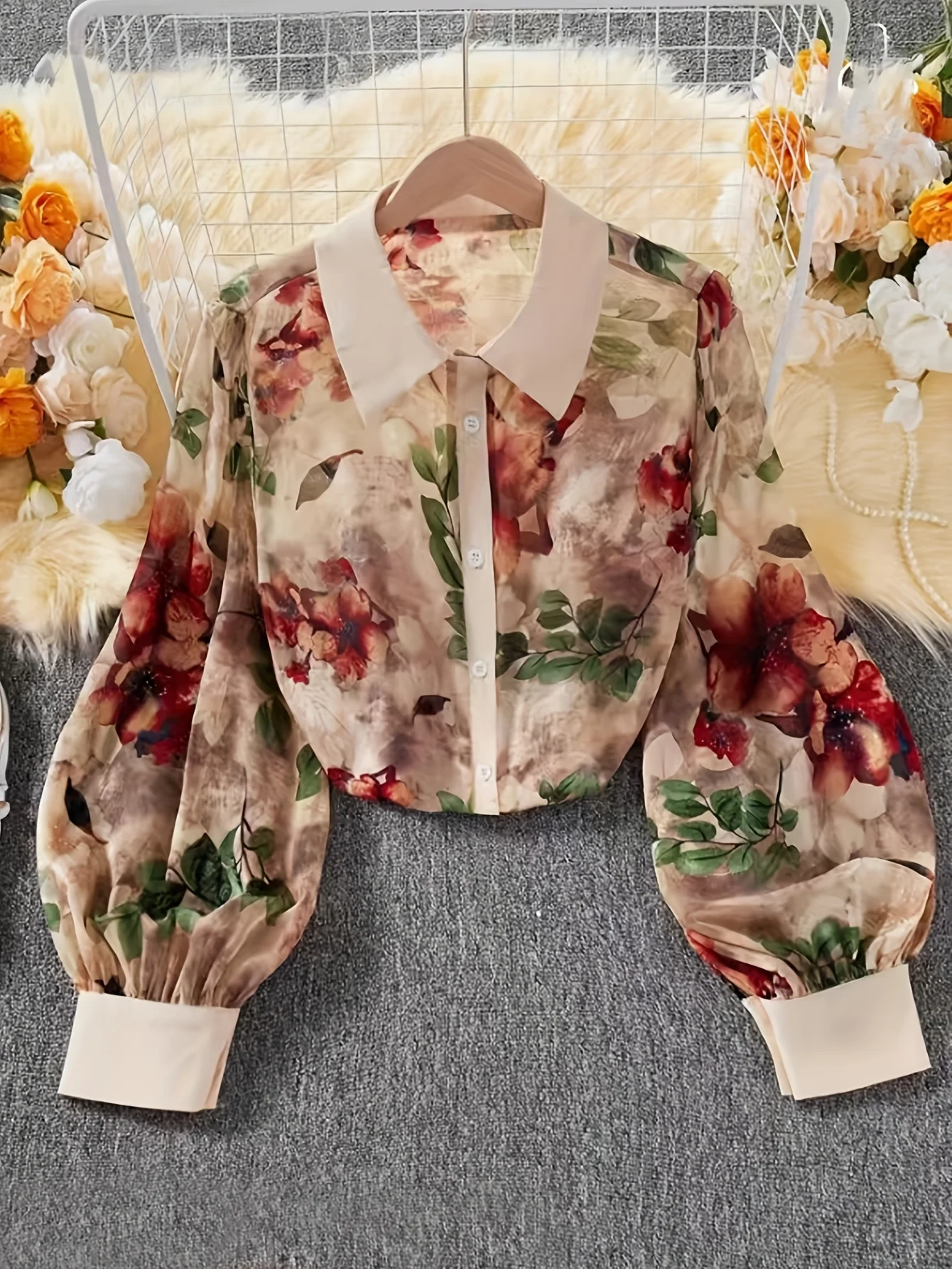 

Women's Printed Button Shirt Retro Shoulder Cardigan Top