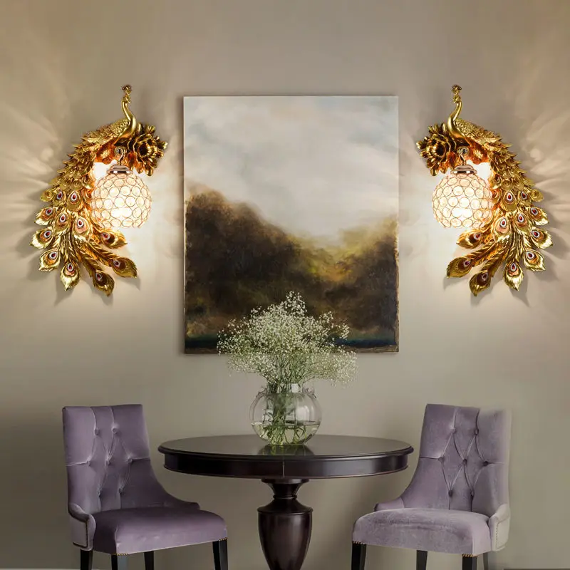 北欧クリエイティブリビングルーム背景壁孔雀壁ヨーロッパ通路階段ライト高級シンプルモダンな寝室のベッドサイドランプ