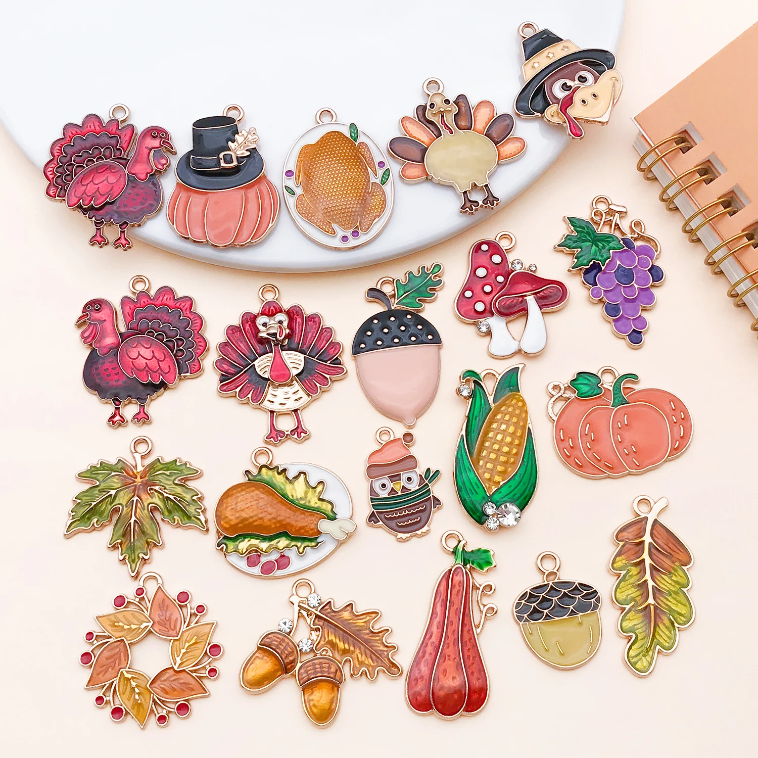 20pcs Autumn Fall Forest Animal Charms Enamel Thanksgiving Pumpkin Turkey Pinecone Pendants For Seasonal DIY Jewelry Accessories