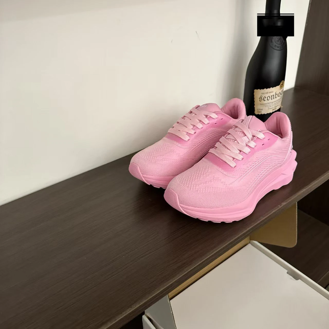 

Breathable Elevator Sneakers, Celebrity-Style with Thick Sole and Shock-Absorption for Fitness, Running, Outdoor Activities