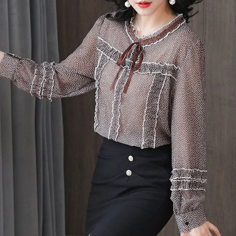 2023 New Spring and Autumn Fashion Temperament Commuting Simple Round Neck Lace Up Polka Dot Patch Lace Edge Women's Shirt