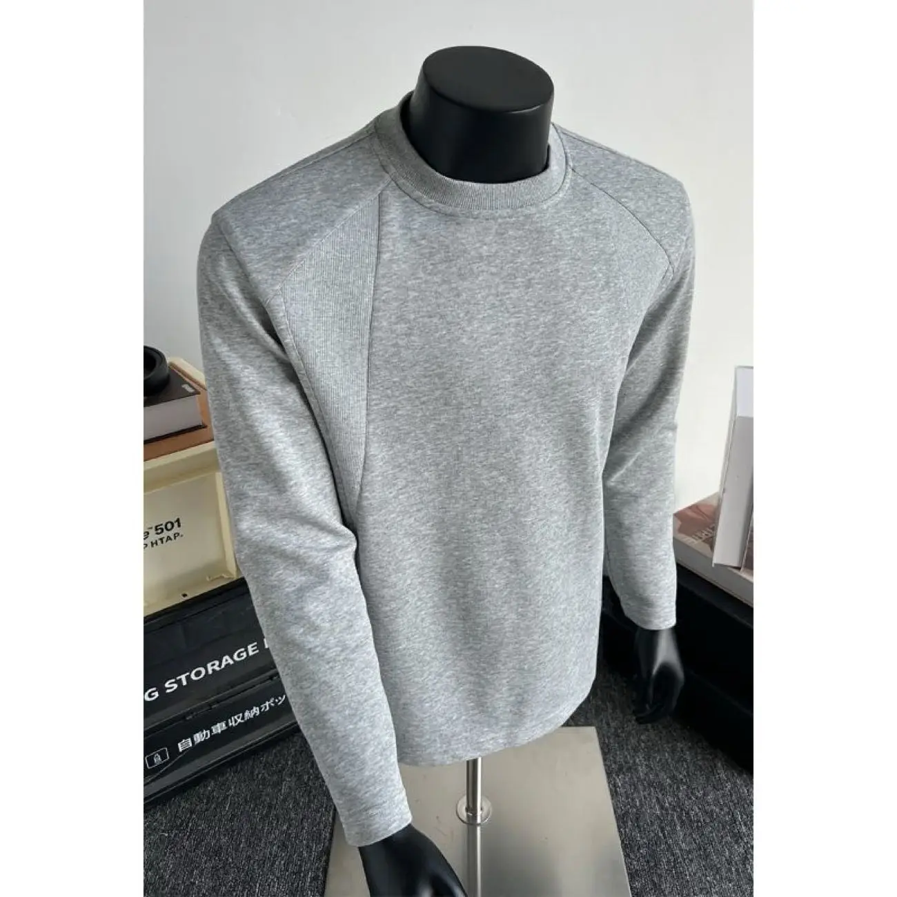 Рисунок 2 - Мужская зимняя хлопковая куртка с меховым воротником