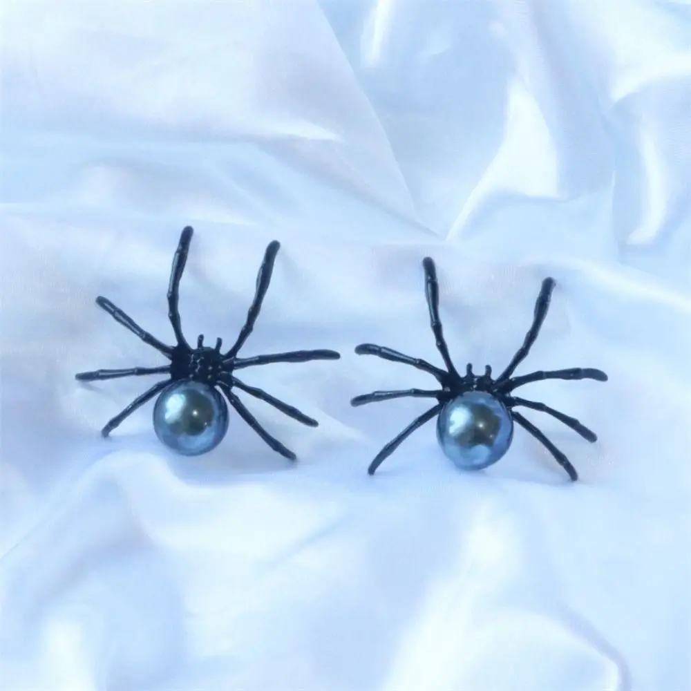 1Pair Durable Halloween Spider Insect Spider Earrings Exaggerated Personality Punk Ear Stud Alloy Black Pearl Jewelry For Women