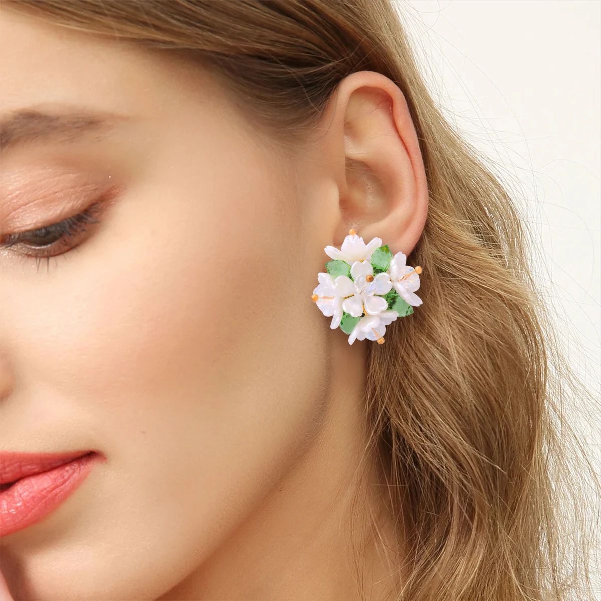 Classic and Fresh Creative Flower Earrings for Women Cluster Non Pierced Stud Earrings Party Wedding Jewelry