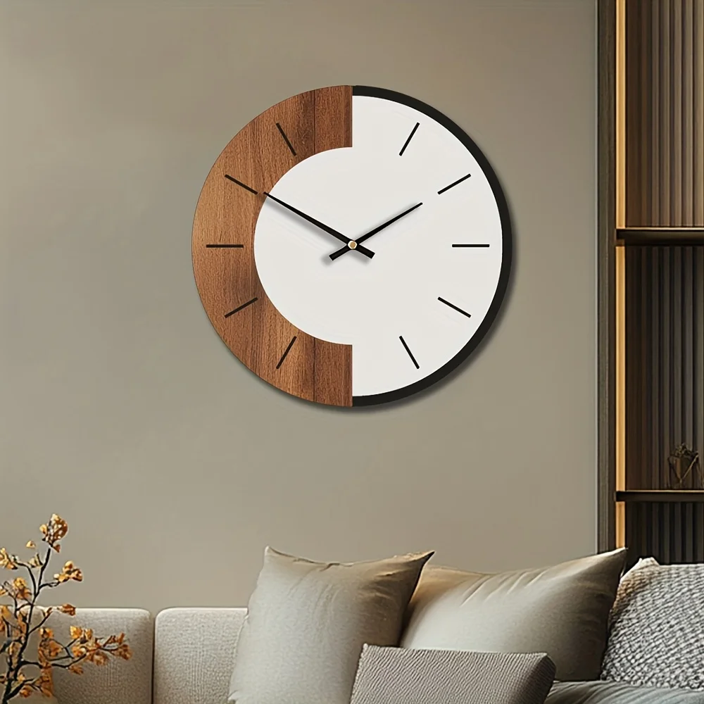 Artistic Silent Round Wall Clock Made of Wood, Battery-Operated, Perfect for Home Decoration. Available in Vintage Styles And Sizes of 14, 16, And 18 Inches, Suitable for The Kitchen, Living Room, Bedroom, Or Office