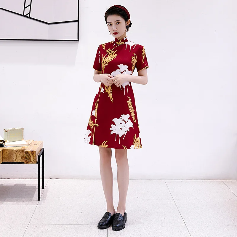 

New Chinese Traditional Red Short-sleeved Improved Cheongsam Qipao Dress for Middle-aged and Elderly Mothers Ao Dai Vietnam