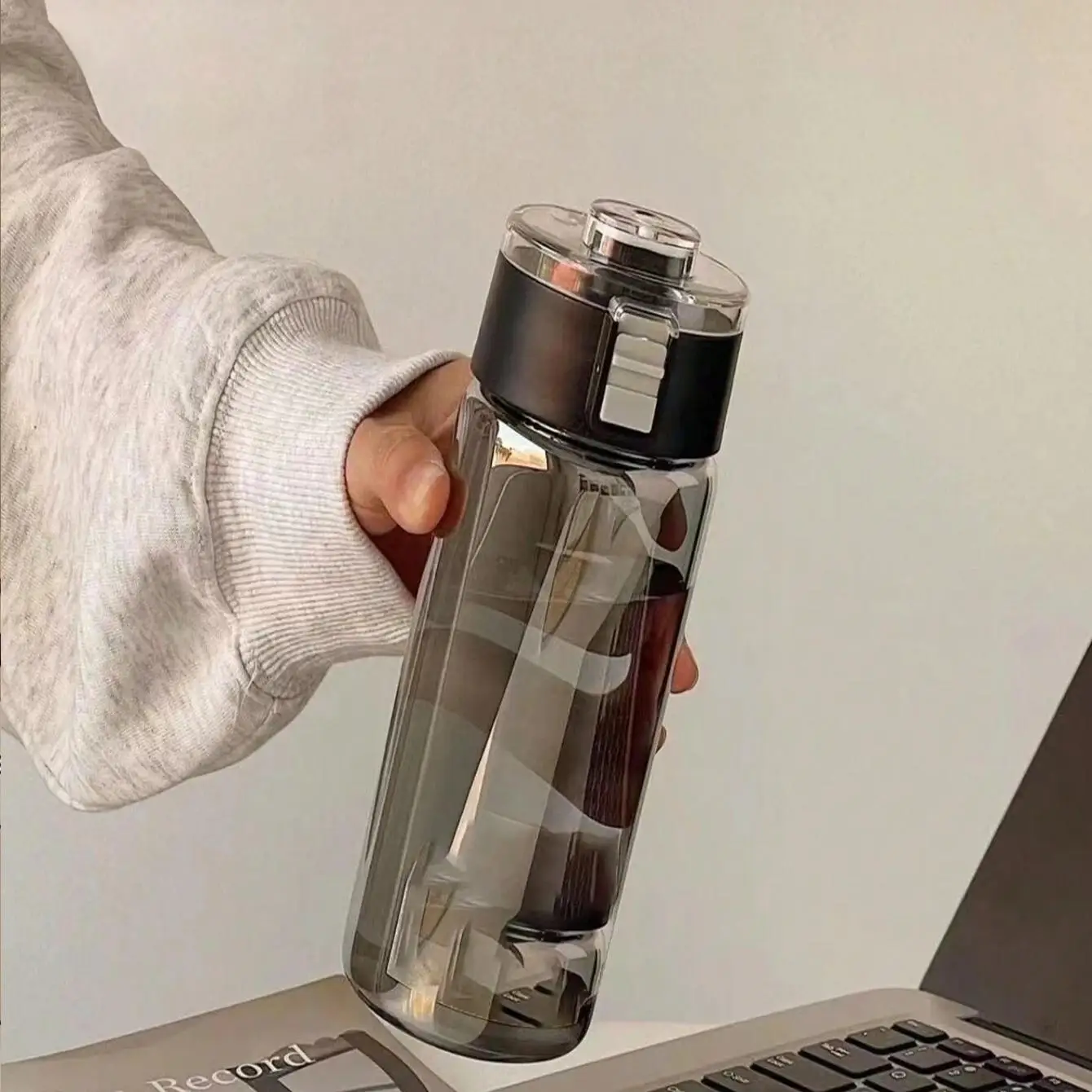 Insulated Water Bottle with Tea Infuser, High Temperature Resistant, Shockproof,Large Capacity, Simple Design,Office Outdoor Use