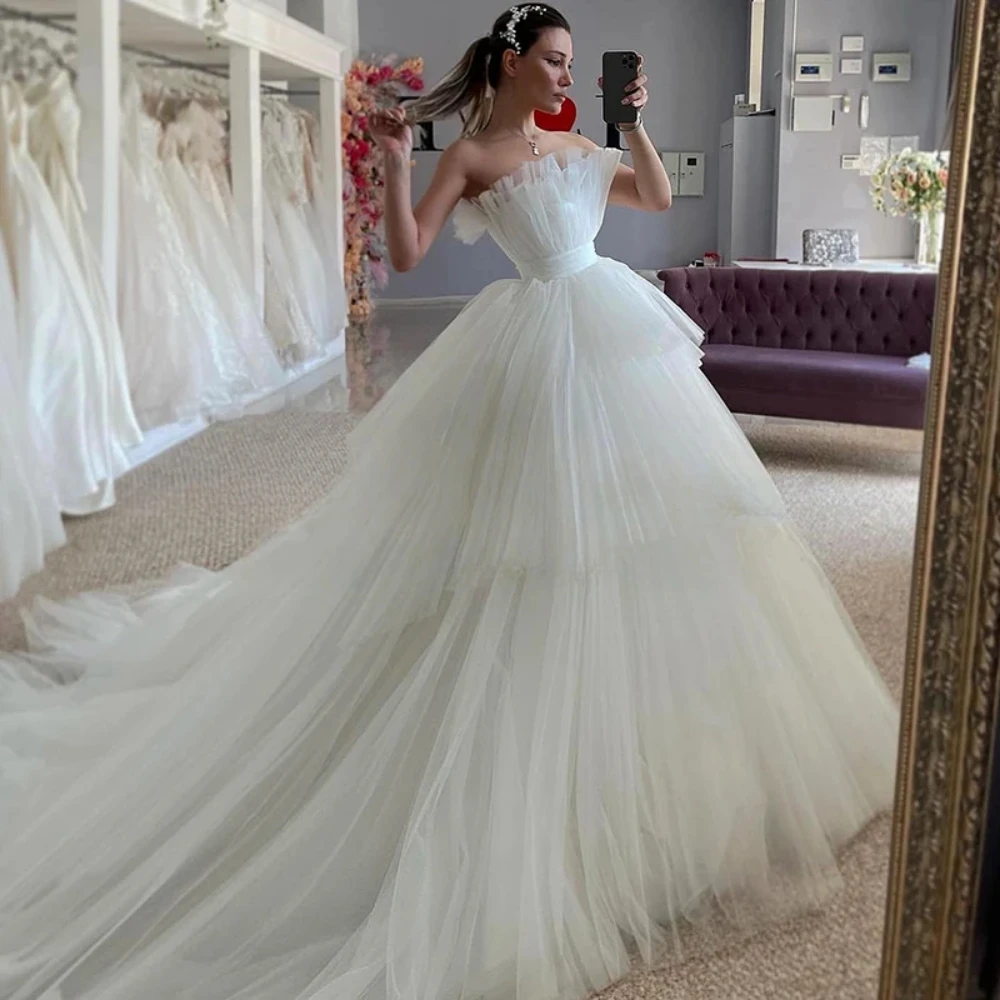 Vestidos de casamento brancos para mulheres moda sem alças sem mangas em camadas plissado vestidos de baile tribunal trem vestidos de noiva