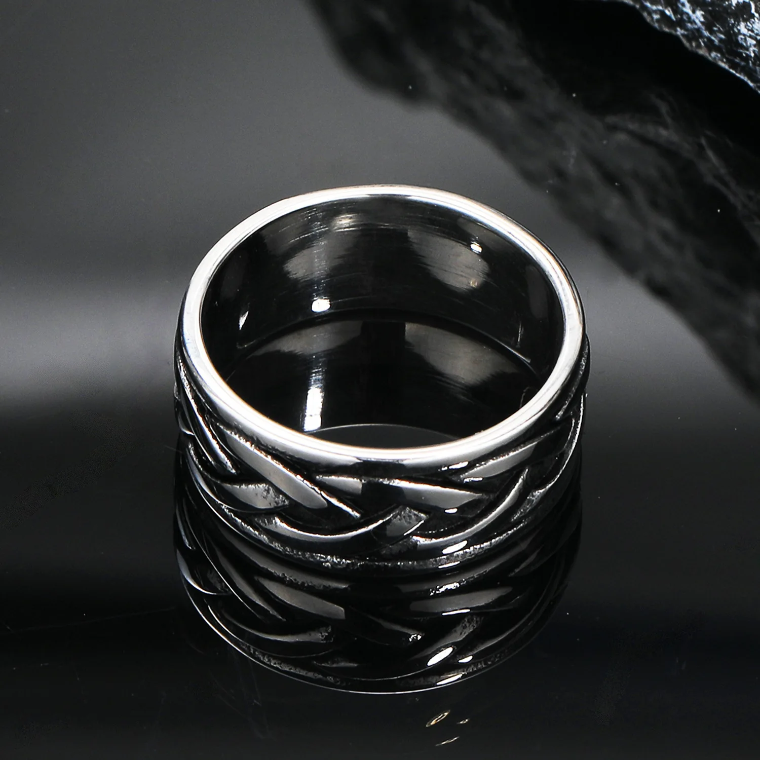 Megin D Stainless Steel Titanium Weave Viking Totem Hip Hop Punk Rings for Men Women Couple Friends Gift Fashion Jewelry Simple