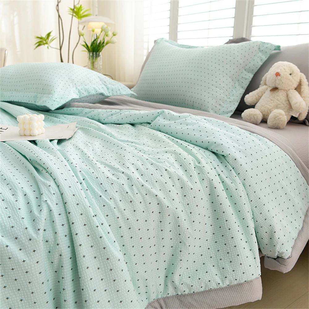 Thin Summer Quilt Comforter Soft Air Conditioning Four-Season Bed Quilts Bedroom Decor Bedspread for Beds Home Single Bed Duvets