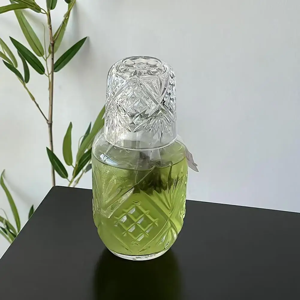 Retro Water Carafe And Glass Set Heat-Resistant 18.3oz Juice Pitcher with 4.9oz Tumbler Cup Embossed Glass Teapot Cup Set for Ju
